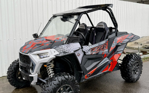 POLARIS RZR XP 1000