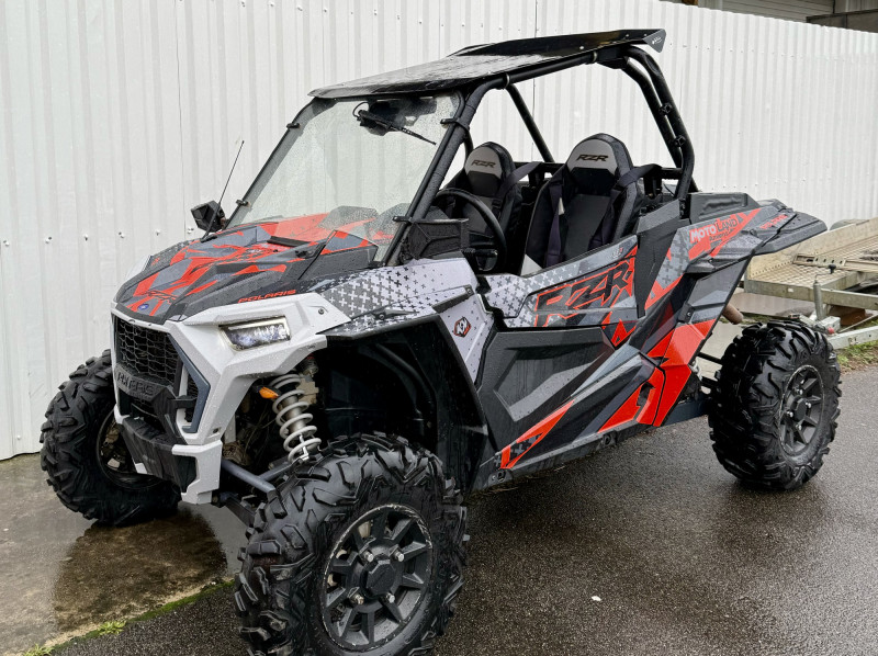 POLARIS RZR XP 1000