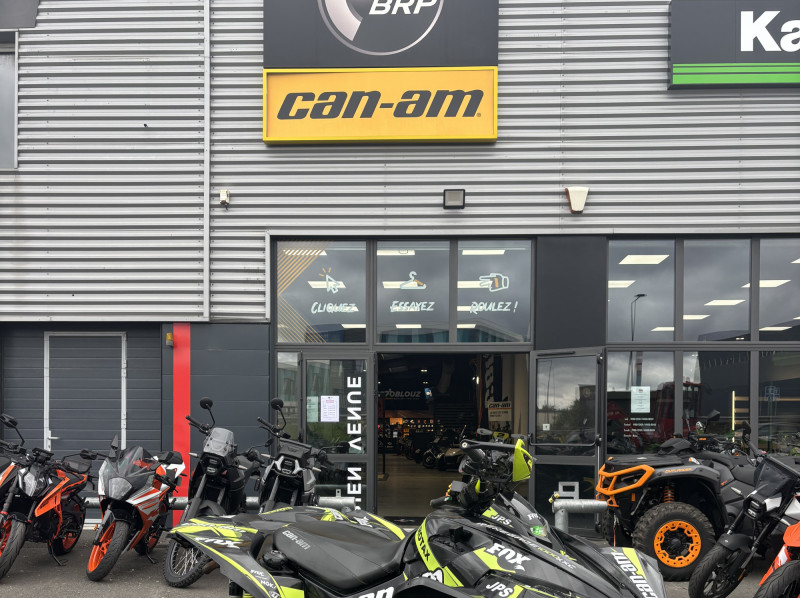 CAN-AM RENEGADE 1000